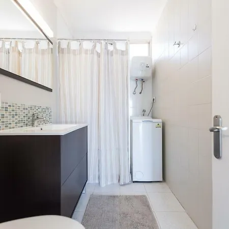 Apartament First Line